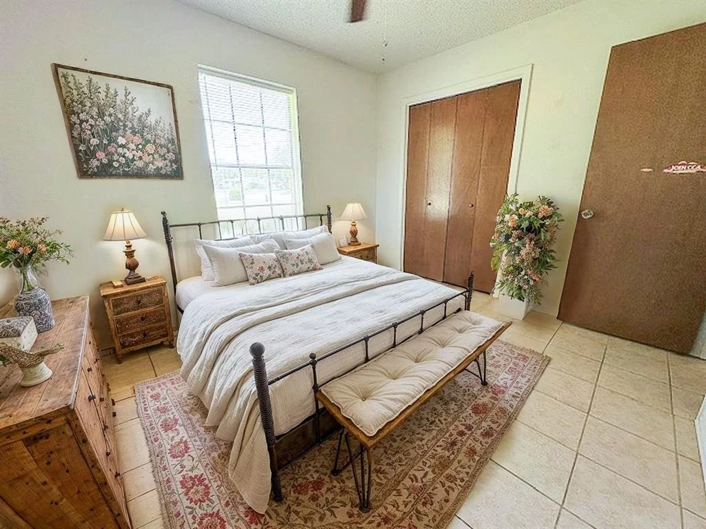 Photo of 1103 Kelving Way
