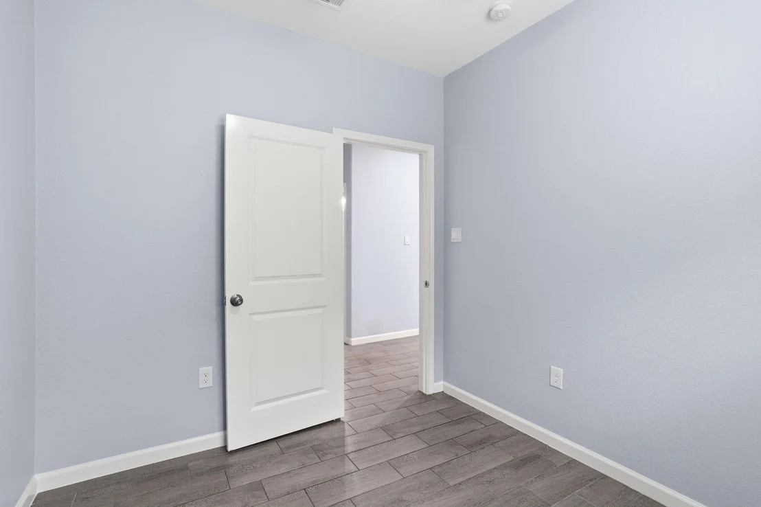 Photo of 16919 Balmoral