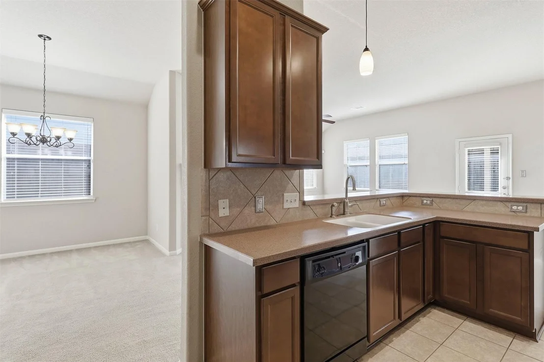 Photo of 2923 Empire Oaks Lane