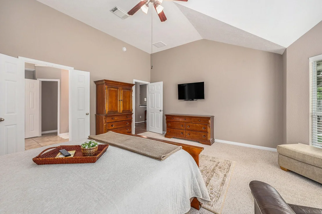 Photo of 606 Silver Creek Circle