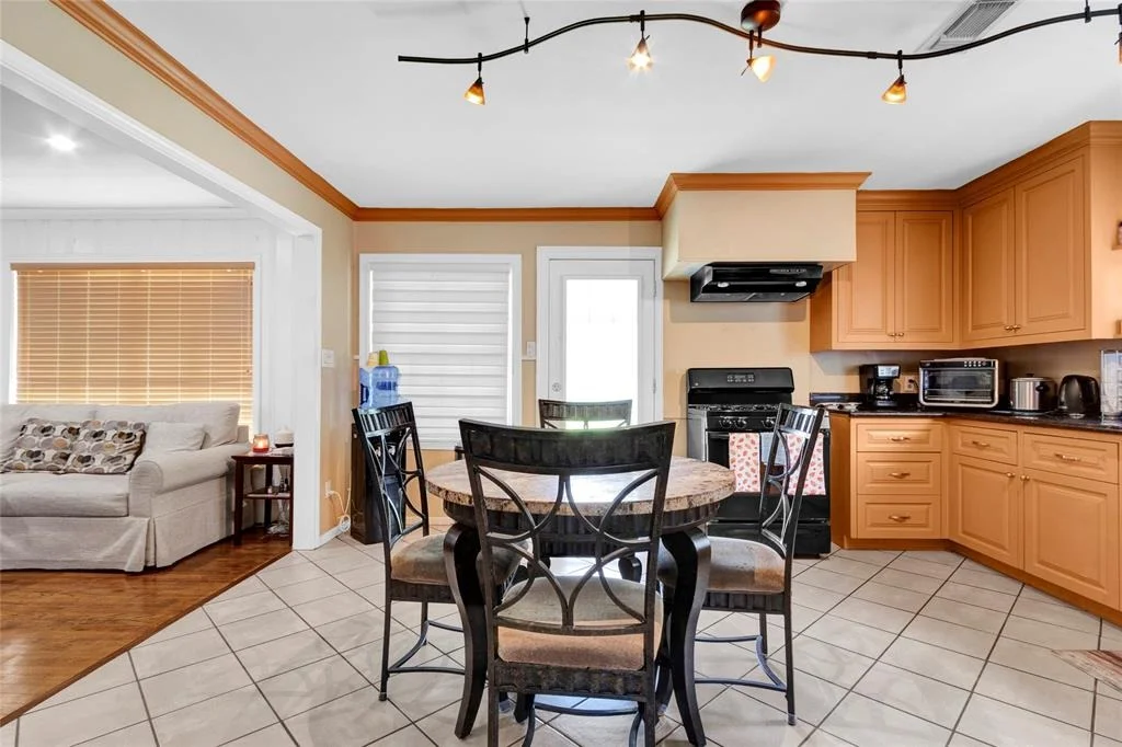 Photo of 6454 Pinehurst Drive