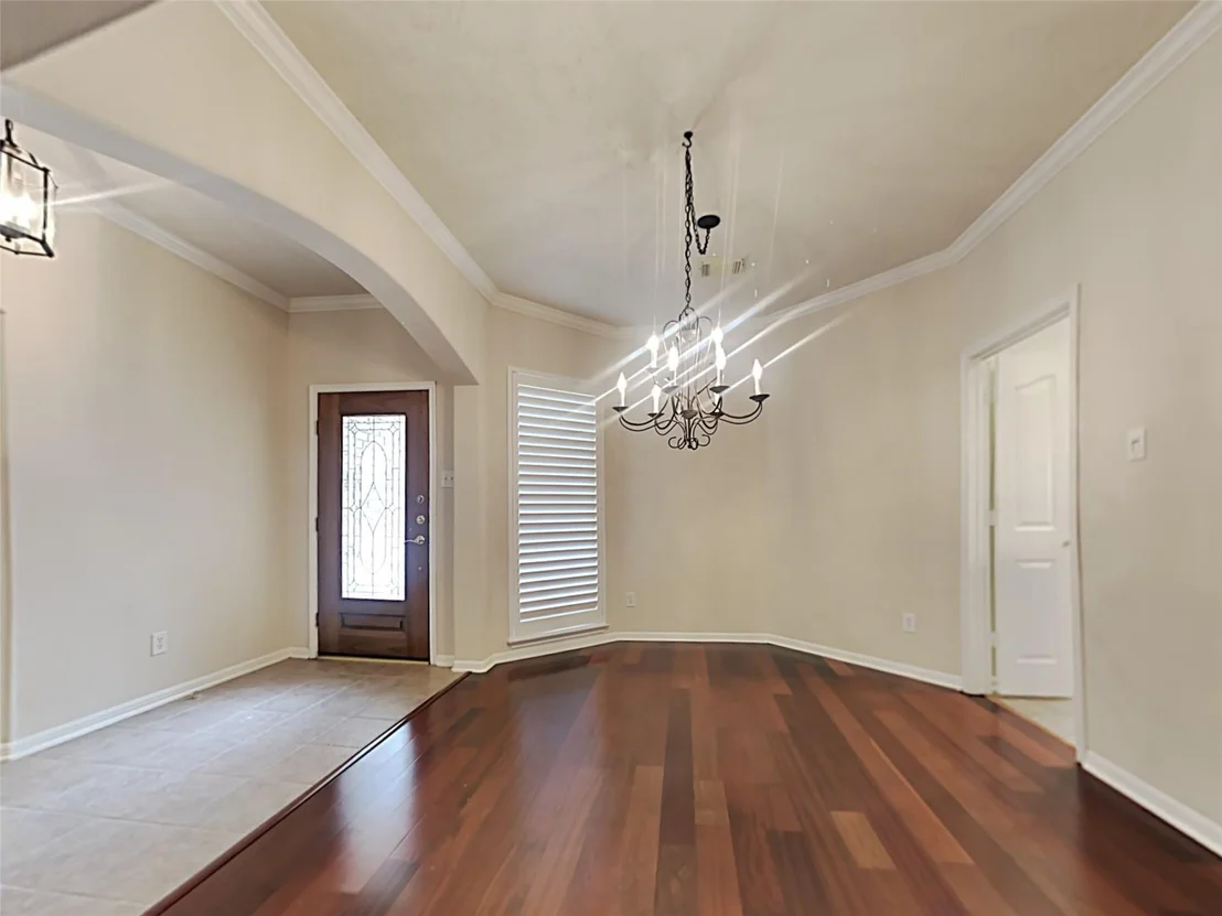 Photo of 155 S Queenscliff Circle
