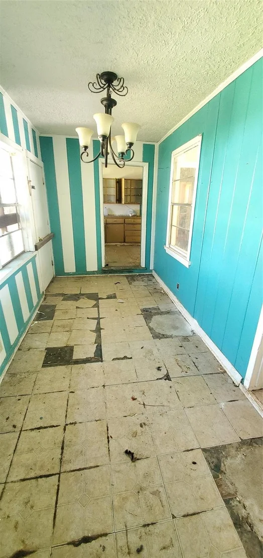 Photo of 6043 Glenhurst Drive