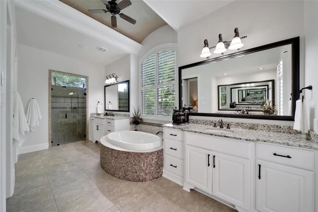 Photo of 111 N Silver Manor Circle