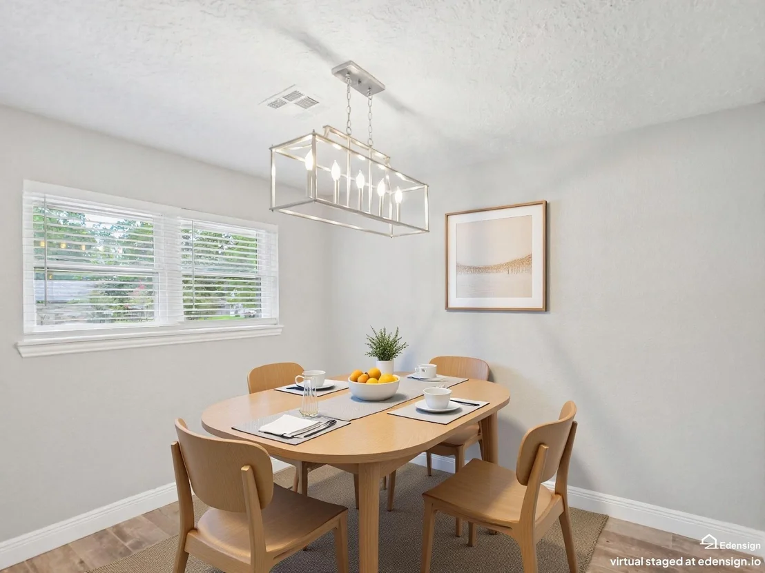 Photo of 2921 Oak Drive