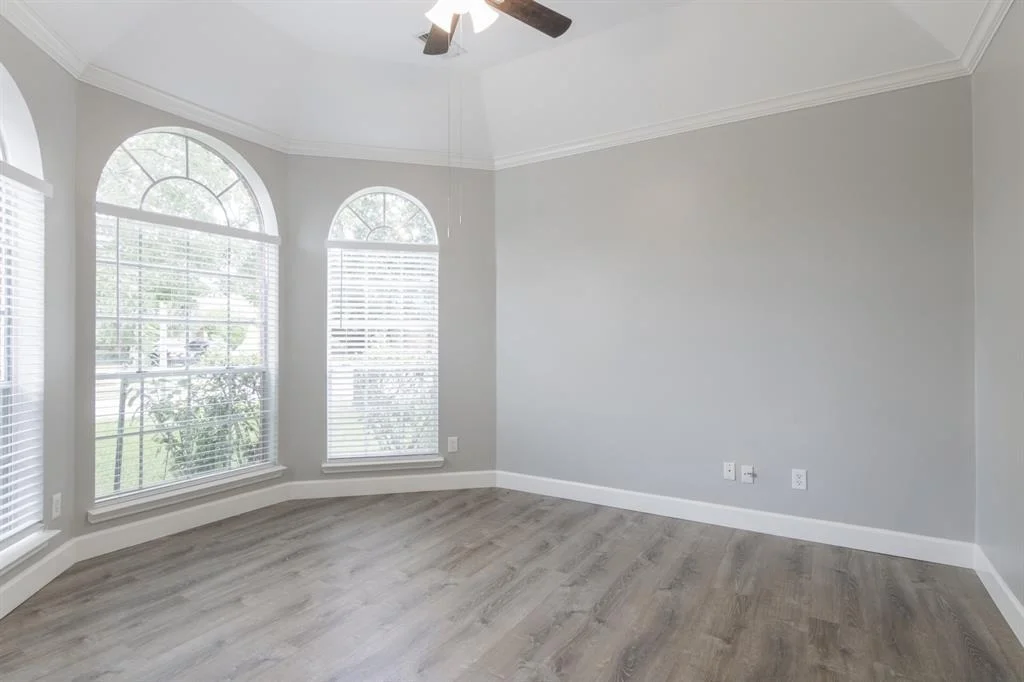 Photo of 3143 W Hampton Drive