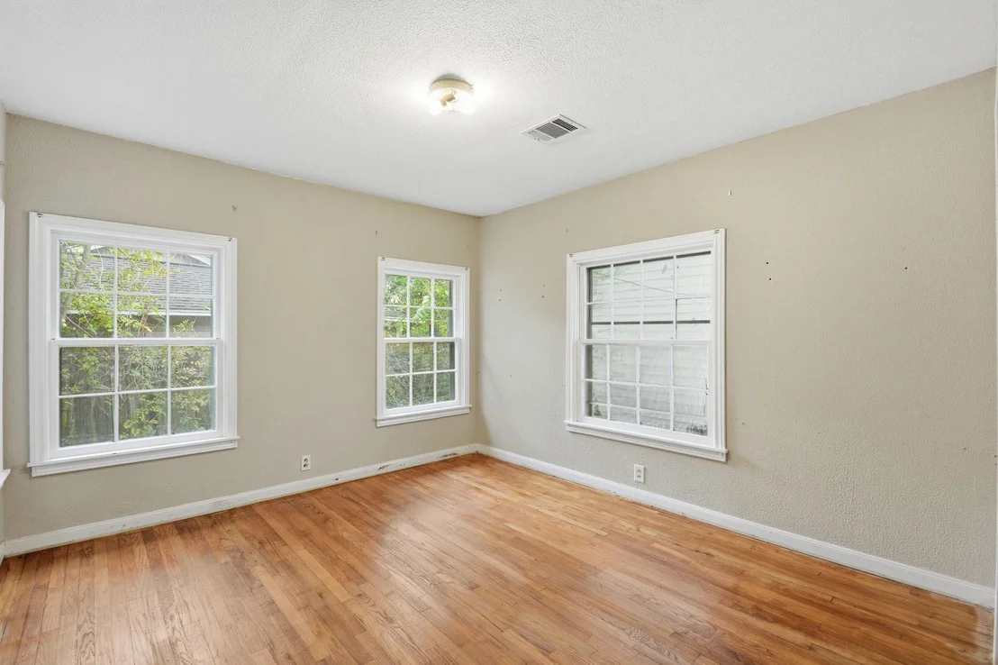 Photo of 304 Baker Drive