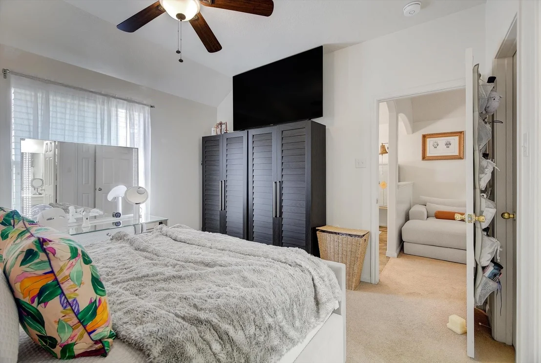 Photo of 6445 Mountain Pines Lane