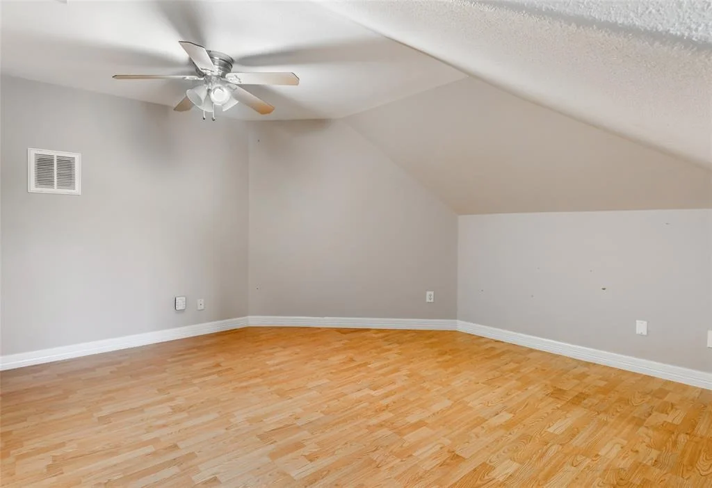Photo of 15908 Mcnorton