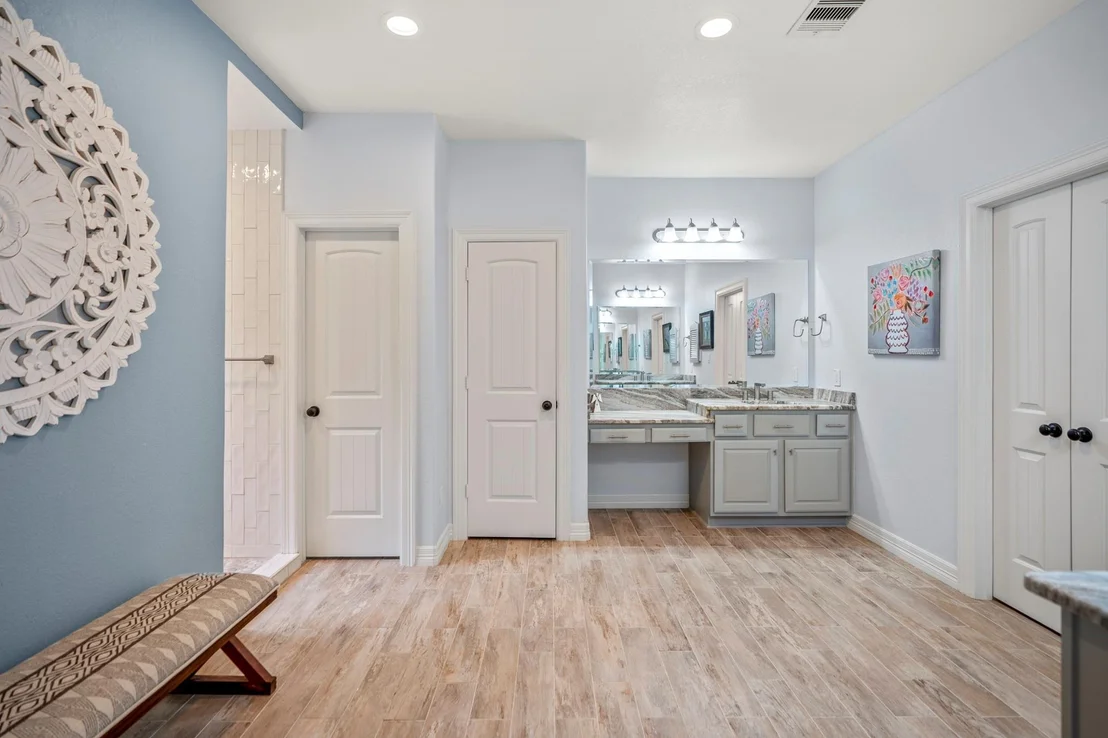 Photo of 9643 Longmire Creek Way