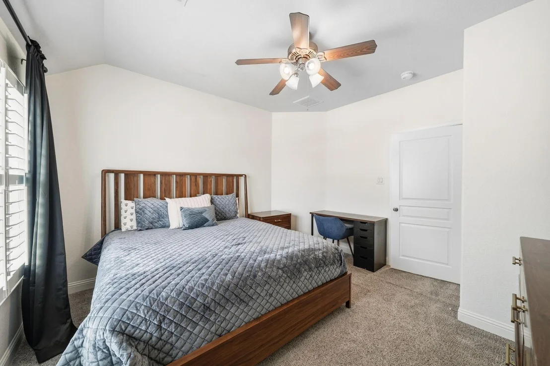 Photo of 17610 Strackfield Lane