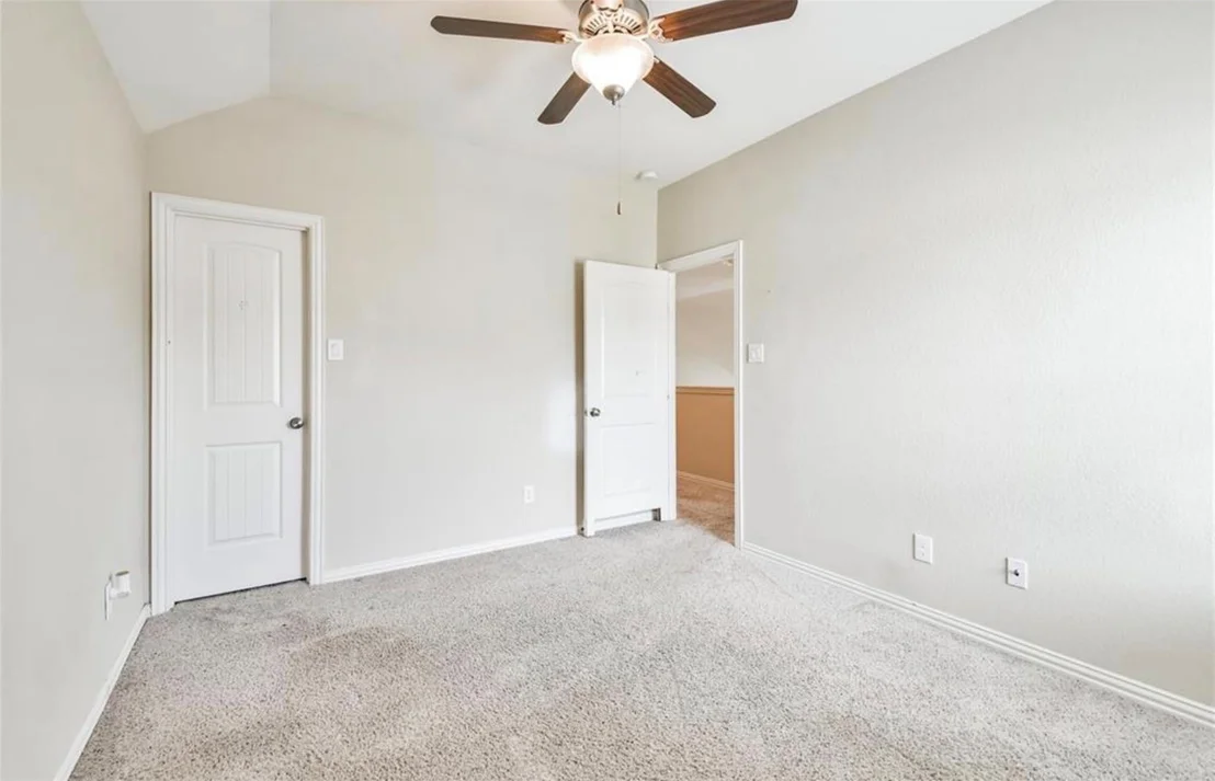 Photo of 2245 Maple Point Drive N