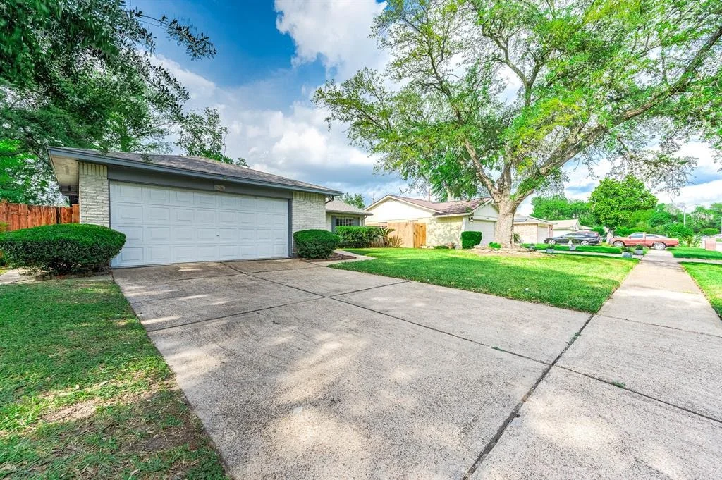 Photo of 2618 Quiet Meadows Drive