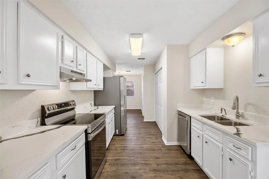 Photo of 14030 Montaigne Drive
