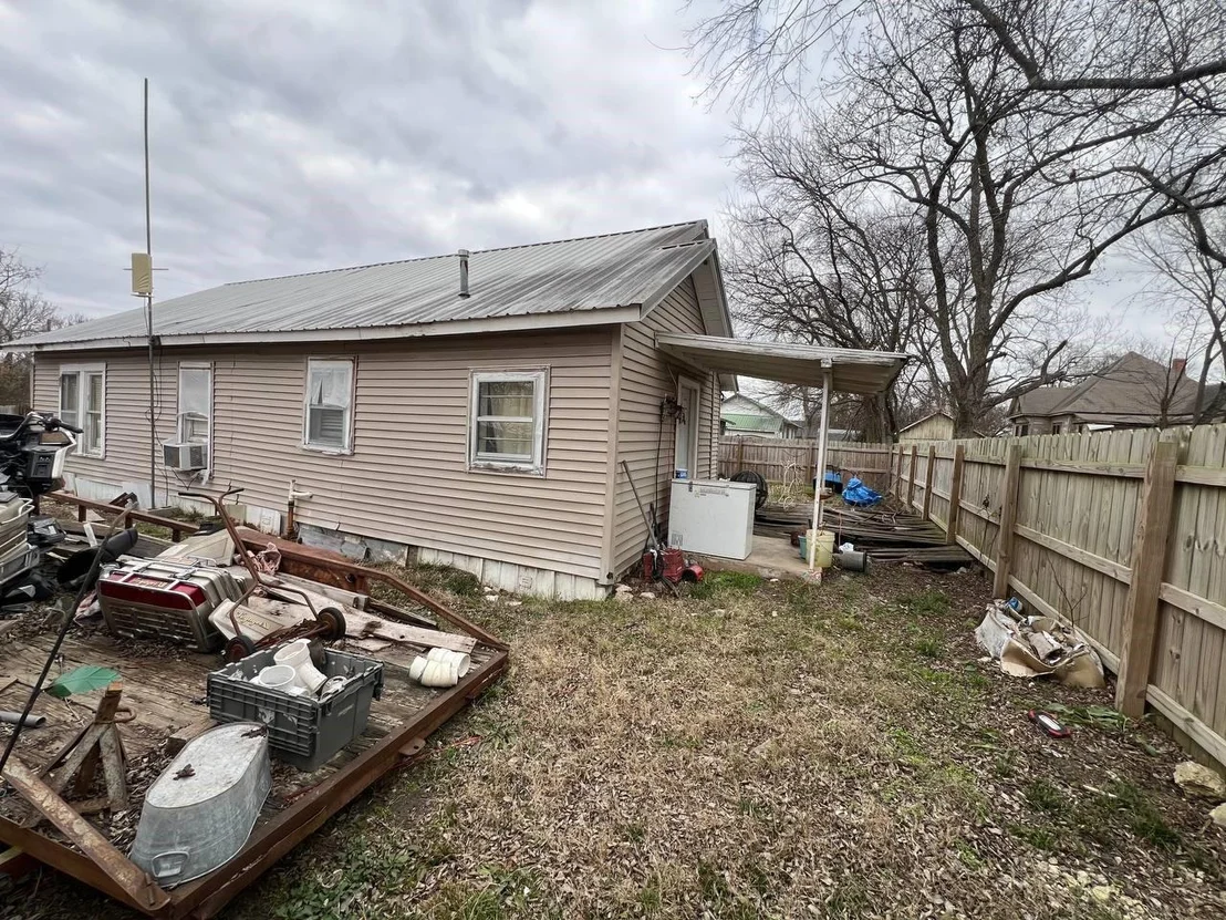 Photo of 730 E Fort Worth Avenue