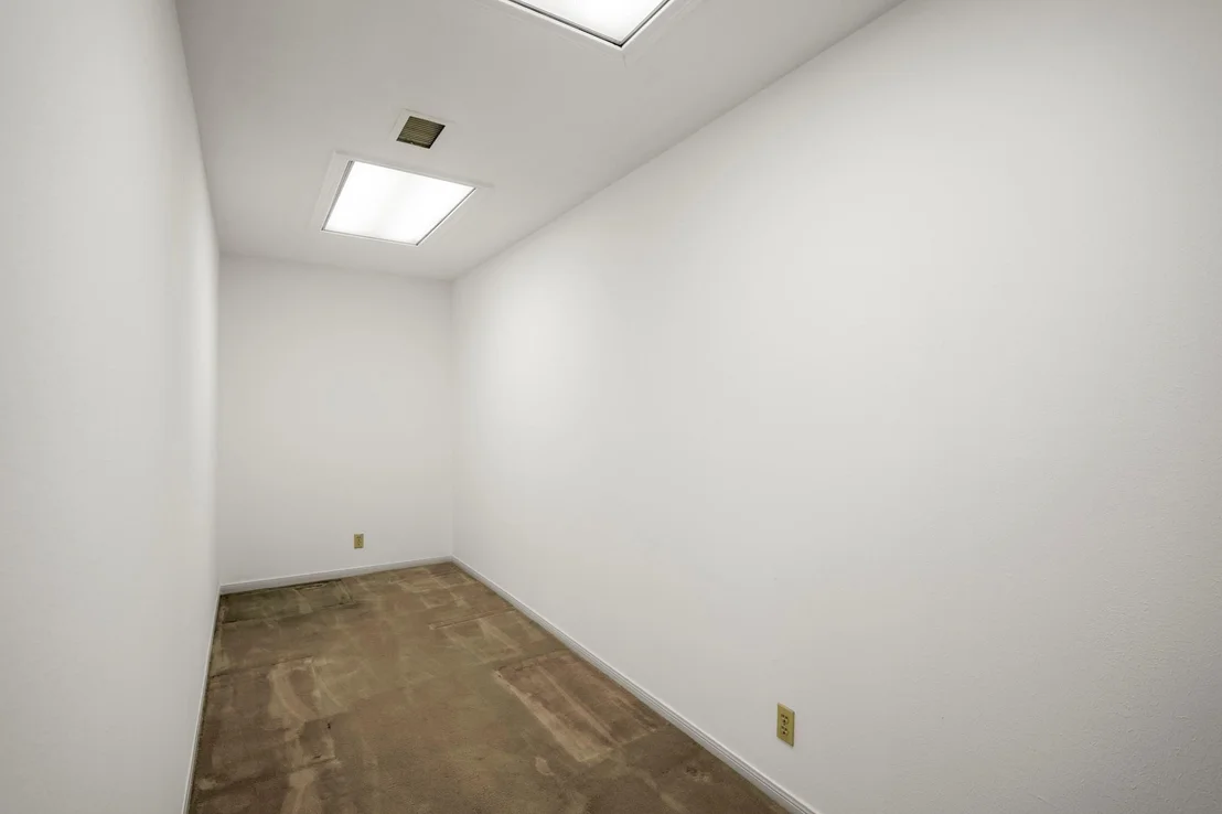 Photo of 17214 Hill View Lane