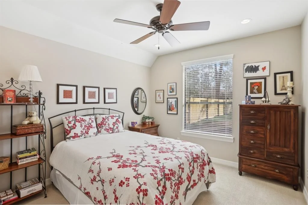 Photo of 105 E Silverwood Ranch Estate
