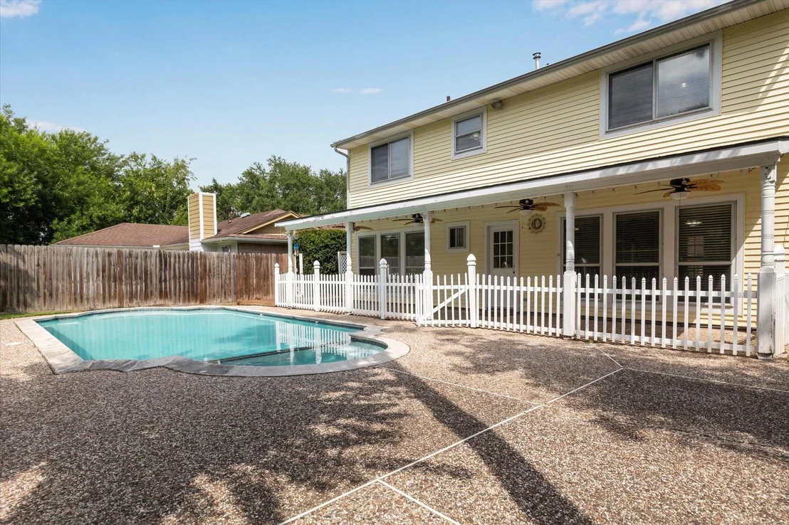 Photo of 607 Oak Harbor Drive