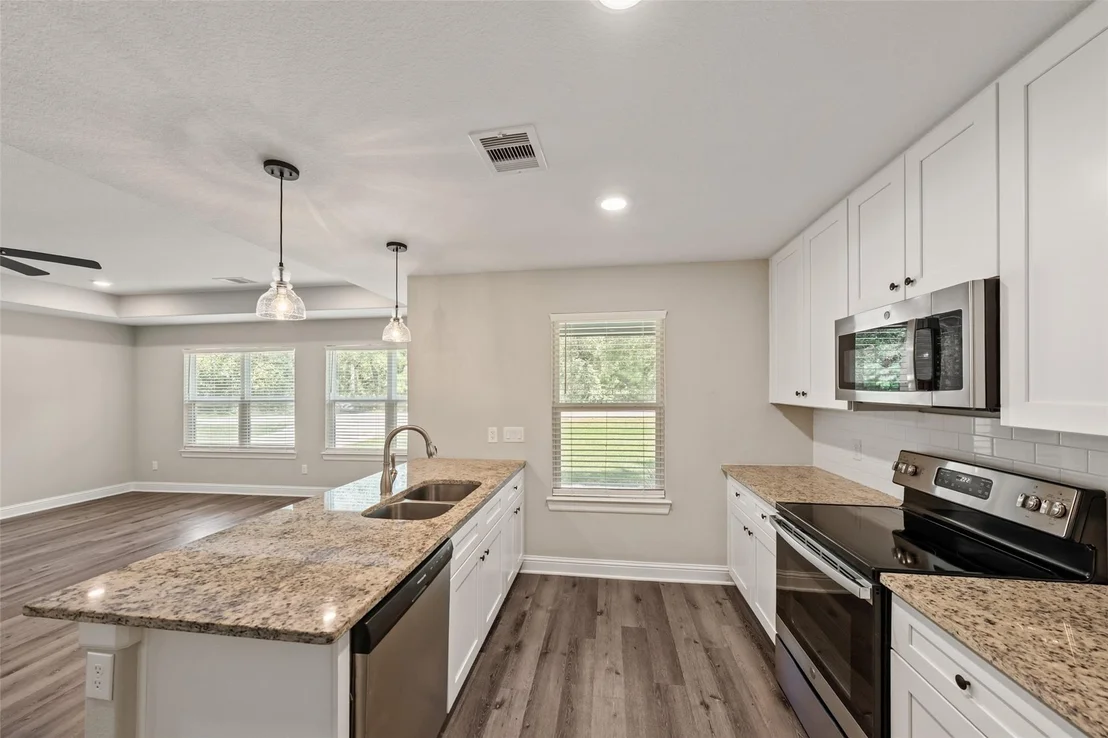 Photo of 15843 Oak Drive