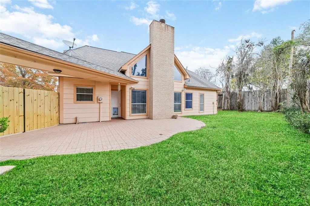 Photo of 6231 Oak Pass Drive