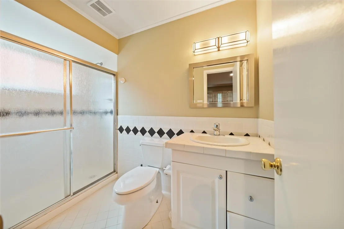 Photo of 6918 Pine Grove Drive