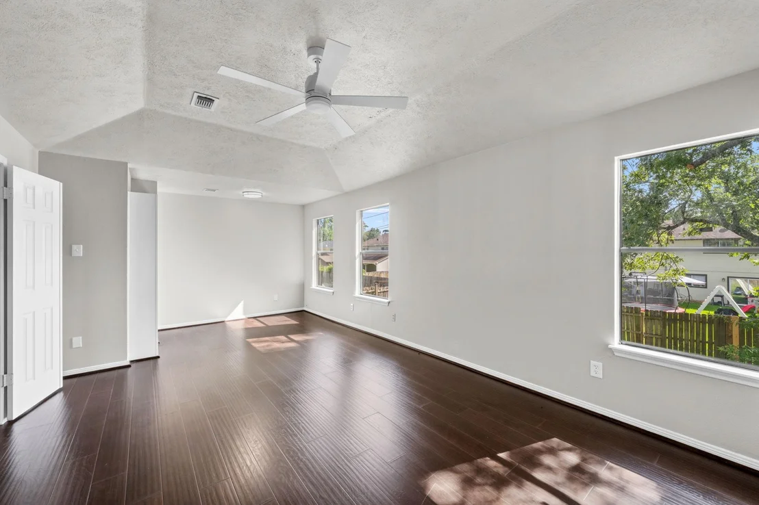 Photo of 19614 Pine Cluster Lane