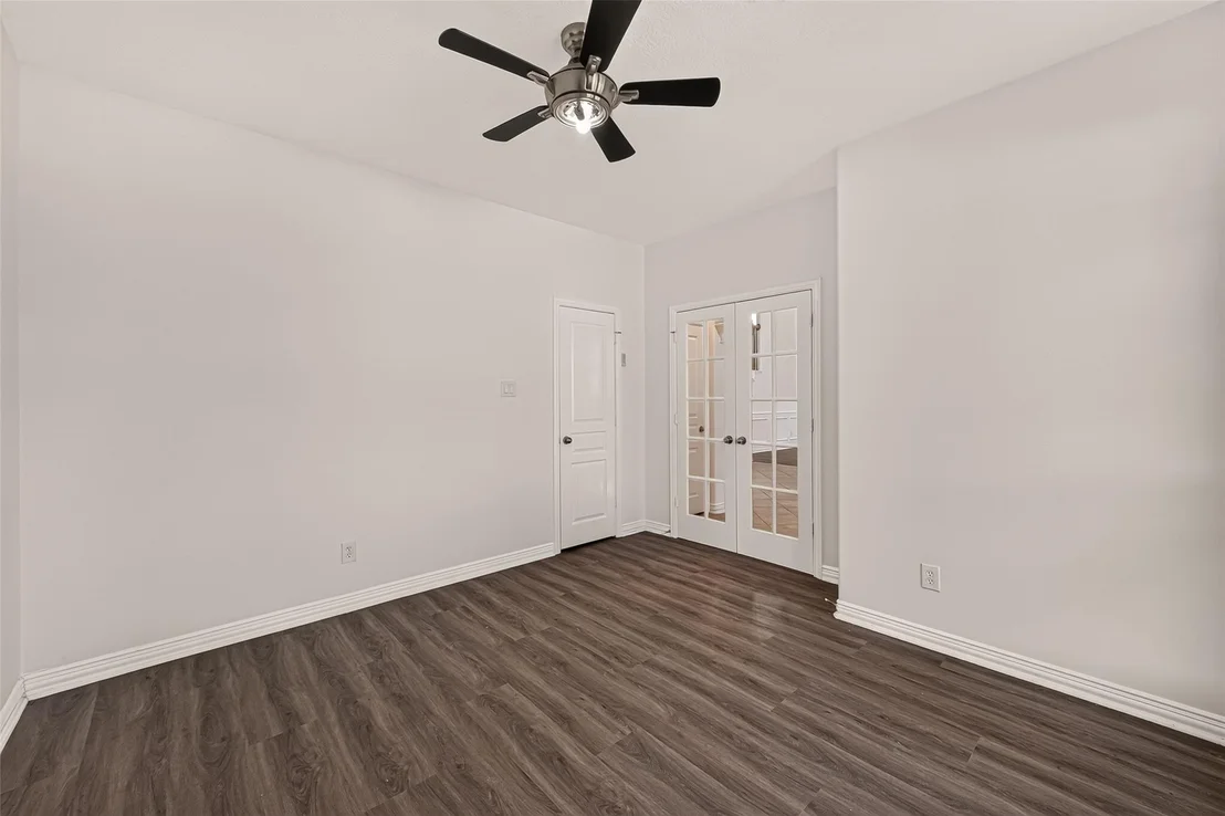 Photo of 18103 Blues Point Drive