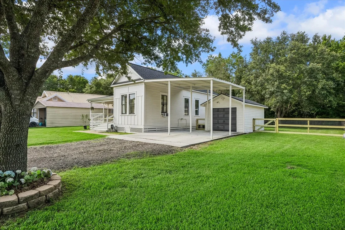 Photo of 7210 King Street