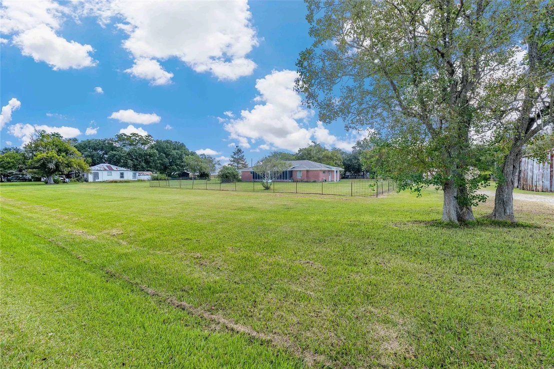 Photo of 3504 State Highway 61