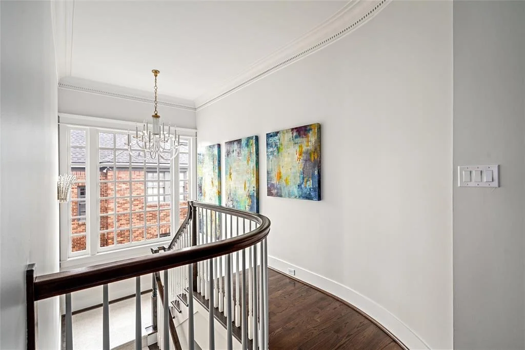 Photo of 2443 Pelham Drive