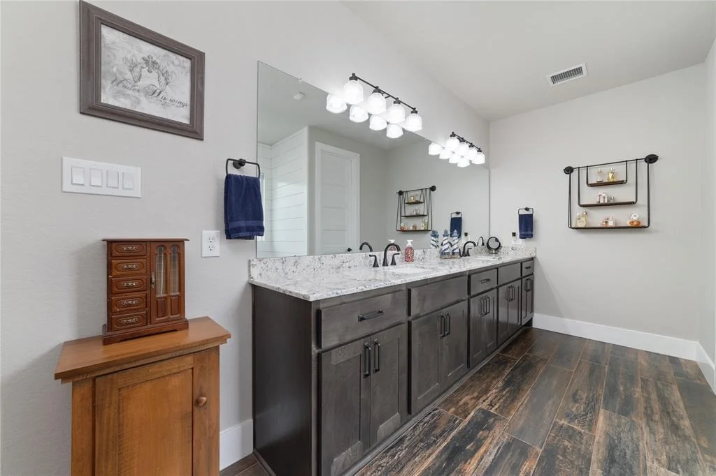 Photo of 24470 Pipestem Drive