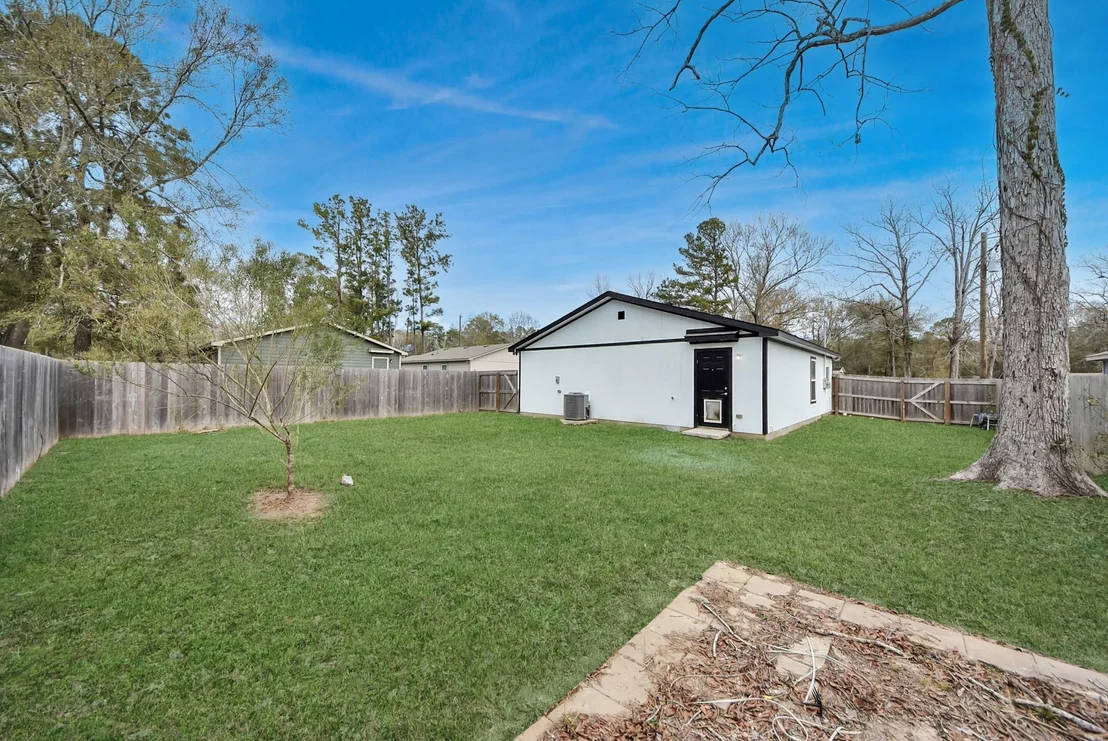 Photo of 16124 Brettwood Lane