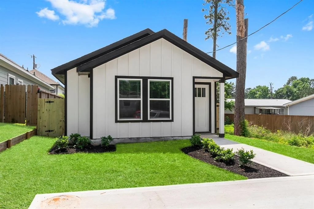 Photo of 16955 Balmoral