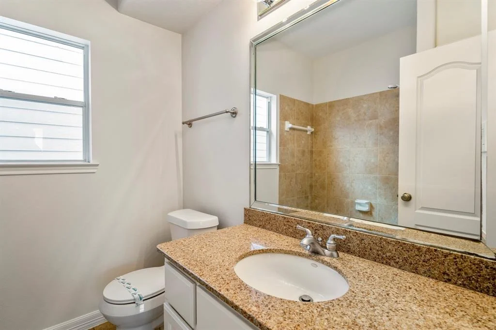 Photo of 709 Detering Street