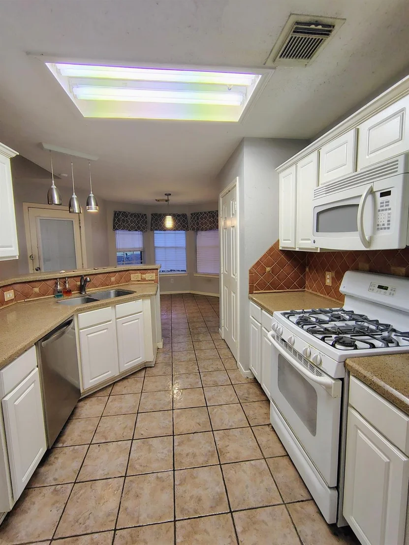 Photo of 3443 Shore Shadows Drive