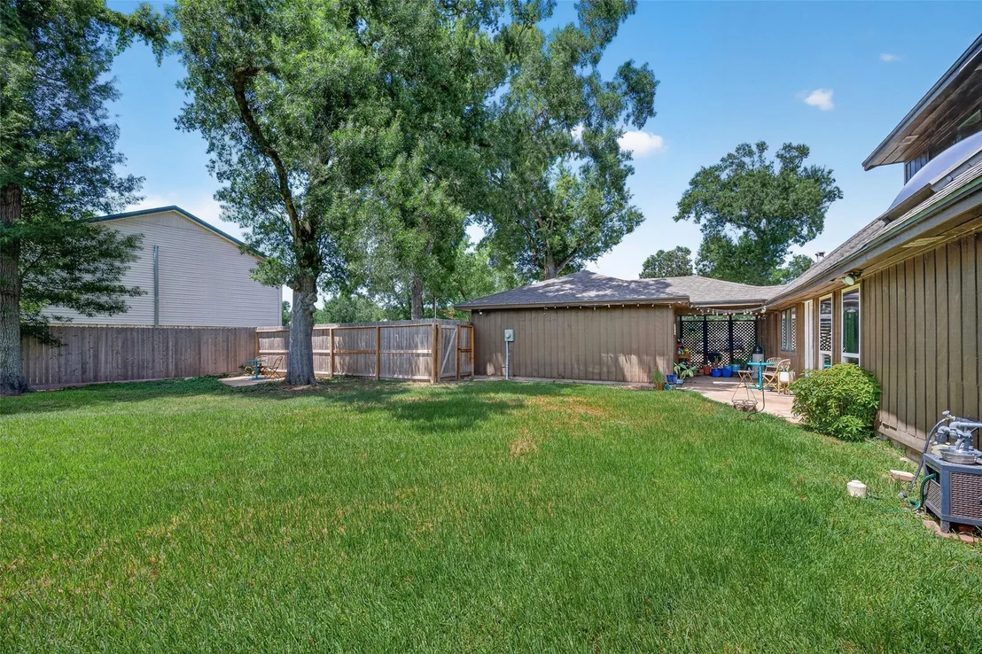Photo of 4114 Willow Hill Drive