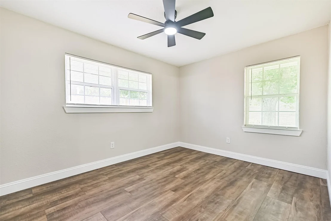 Photo of 5622 Canterway Drive