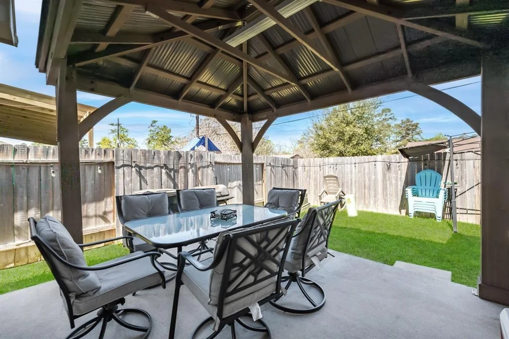 Photo of 23031 Jetty Manor Lane