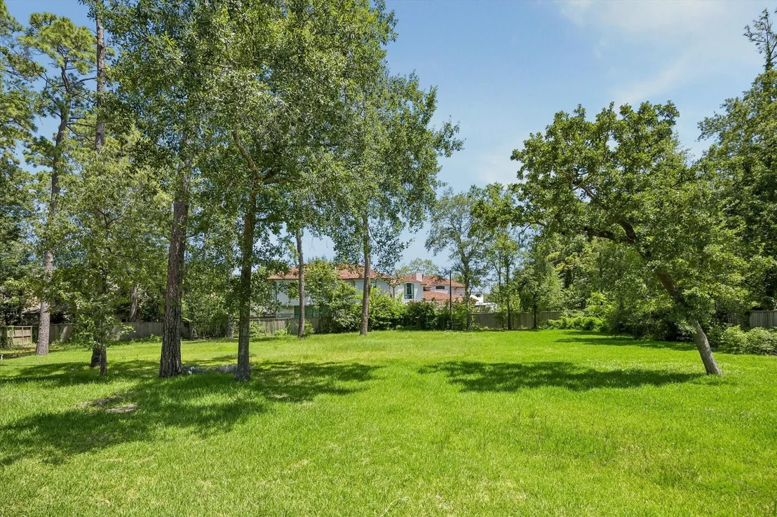 Photo of 11320 Memorial Drive