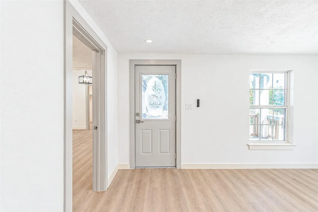 Photo of 9690 Simmons Drive