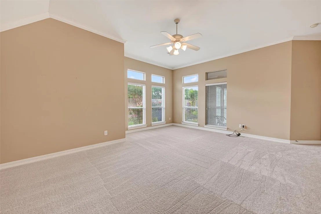 Photo of 1202 Waterside Estates Circle