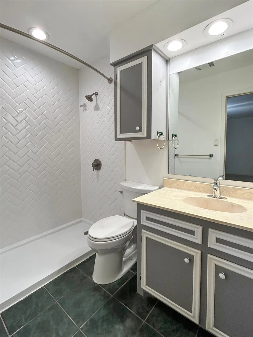 Photo of 6132 Fox Ridge Drive
