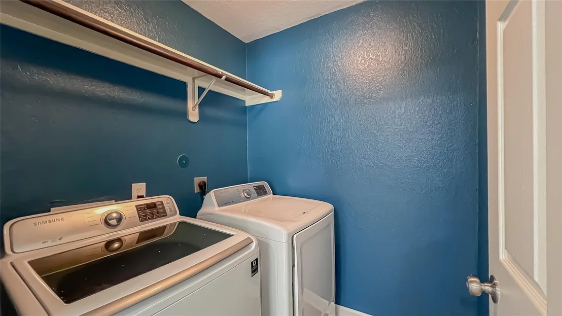 Photo of 10206 Hillmere