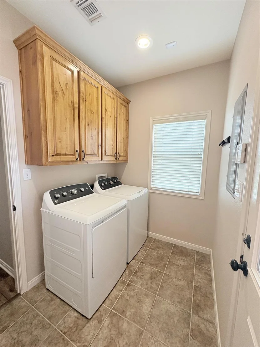 Photo of 949 Abrameit Road