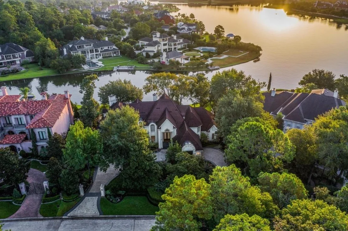 Photo of 35 W Isle Place