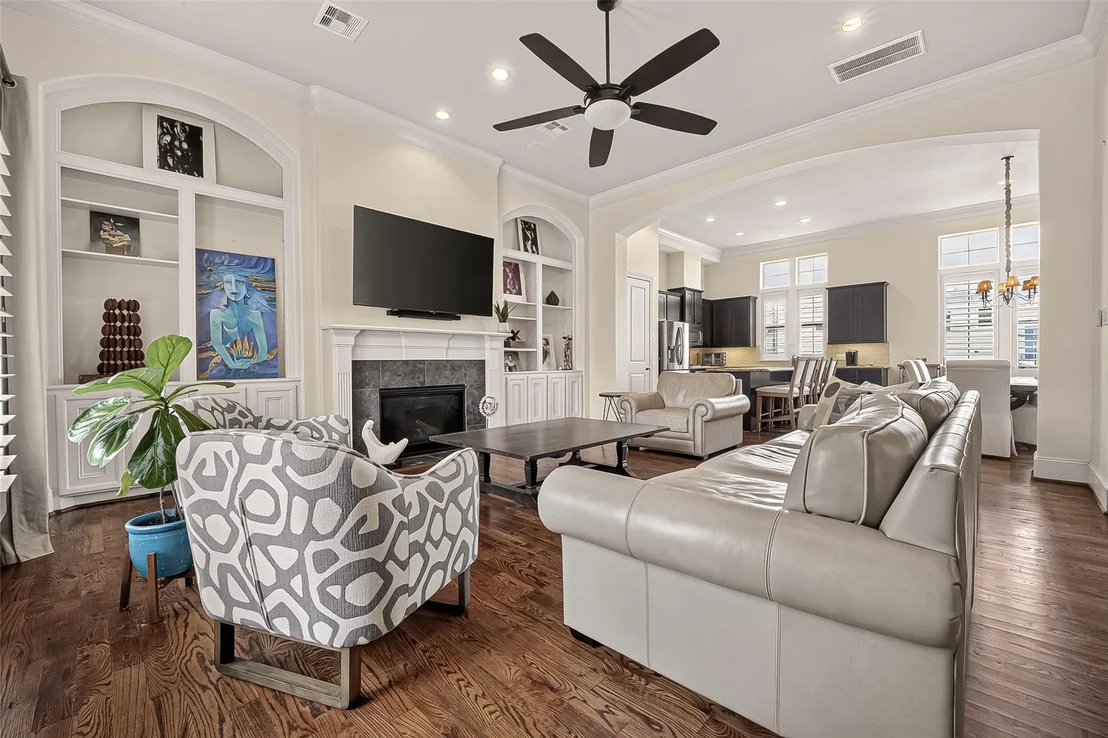 Photo of 10929 Upland Park