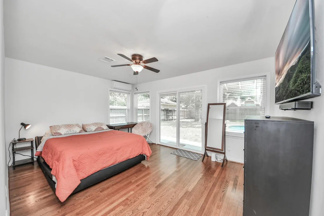 Photo of 5139 Beechnut Street
