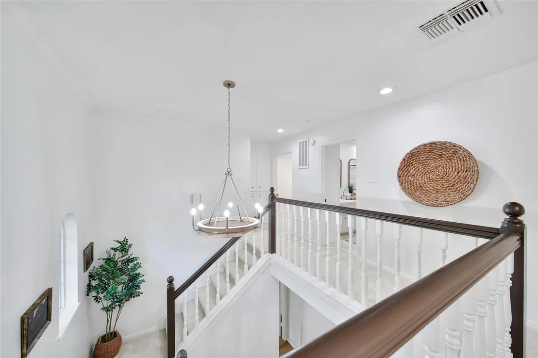 Photo of 14 Twin Springs Place