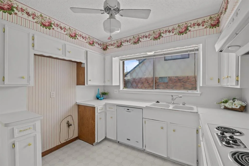 Photo of 3906 Ecuador Drive