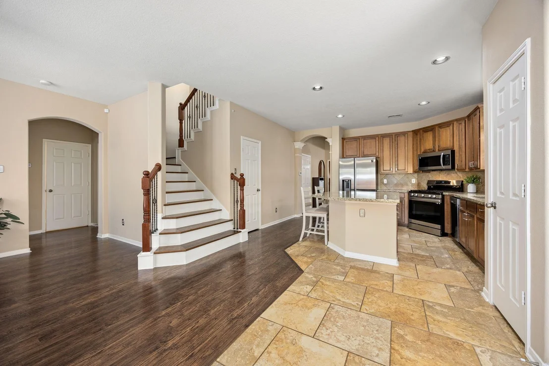 Photo of 6315 Linfield Bluff Lane